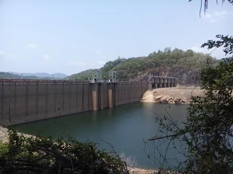 Karaiyar Dam