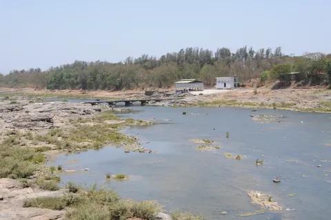 Daman Ganga River